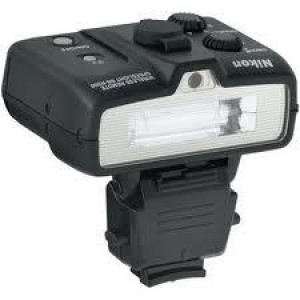 NIKON bliskavica SB-R200